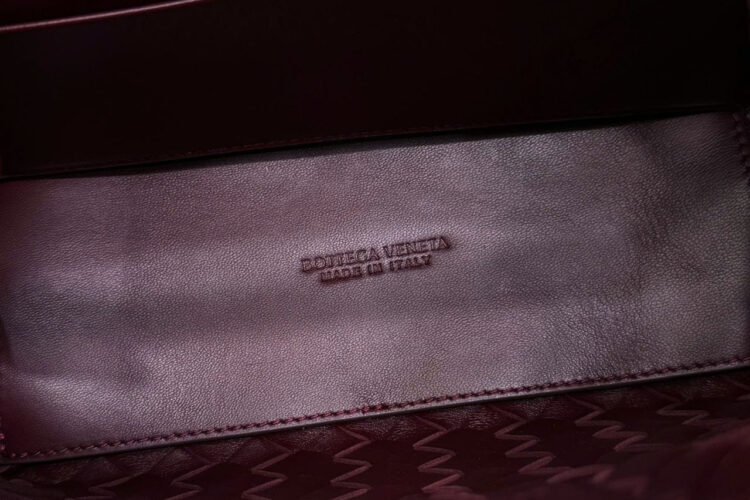 Túi Bottega Small Andiamo Intrecciato Barolo Red Lambskin 25CM Màu đỏ rượu
