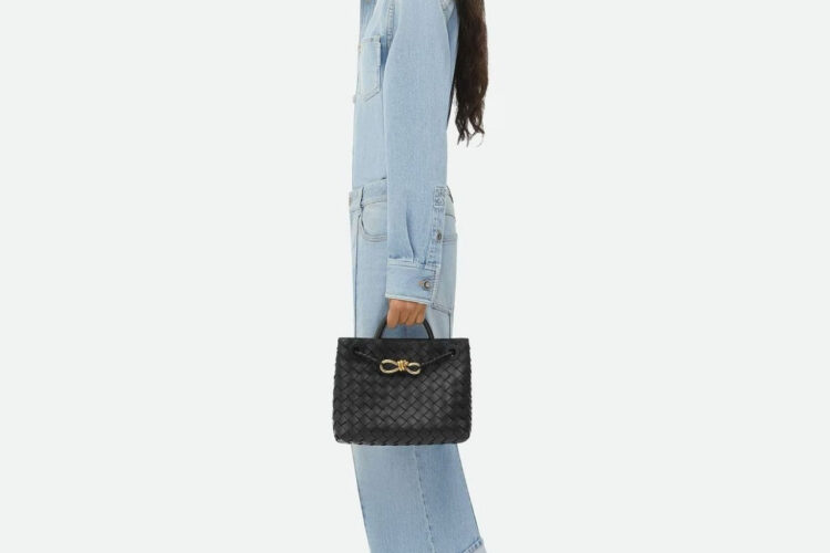 Túi Bottega Small Andiamo Intrecciato Black Lambskin 25CM Màu Đen