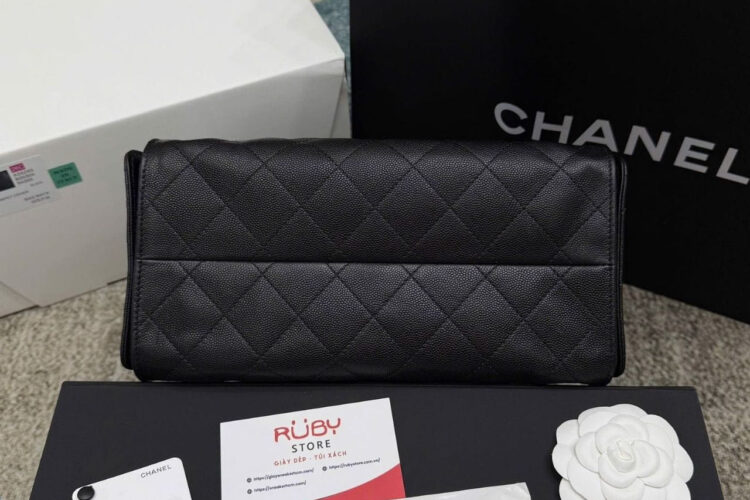 Túi CN 25 Small Handbag Black Caviar GHW Size 30 Màu đen