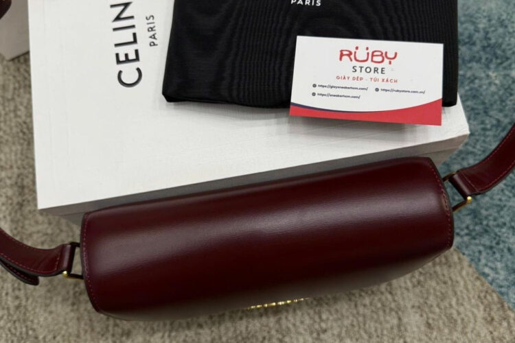 Túi Celine Classique Triomphe Bag In Burgundy Calfskin Màu Đỏ