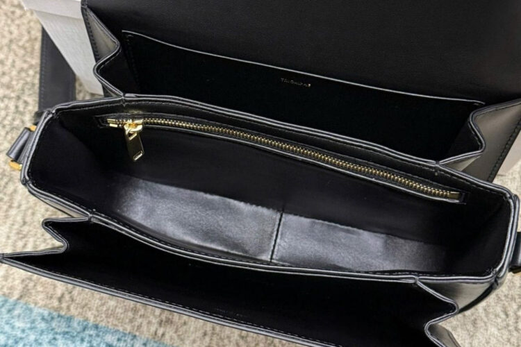 Túi Celine Classique Triomphe In Shiny Calfskin Black Màu Đen