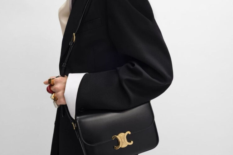 Túi Celine Classique Triomphe In Shiny Calfskin Black Màu Đen