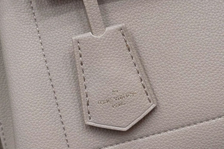 Túi LV Lockme Ever MM Greige Calfskin Leather M56094 Màu Be