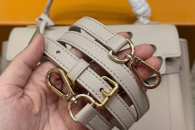 Túi LV Lockme Ever MM Greige Calfskin Leather M56094 Màu Be