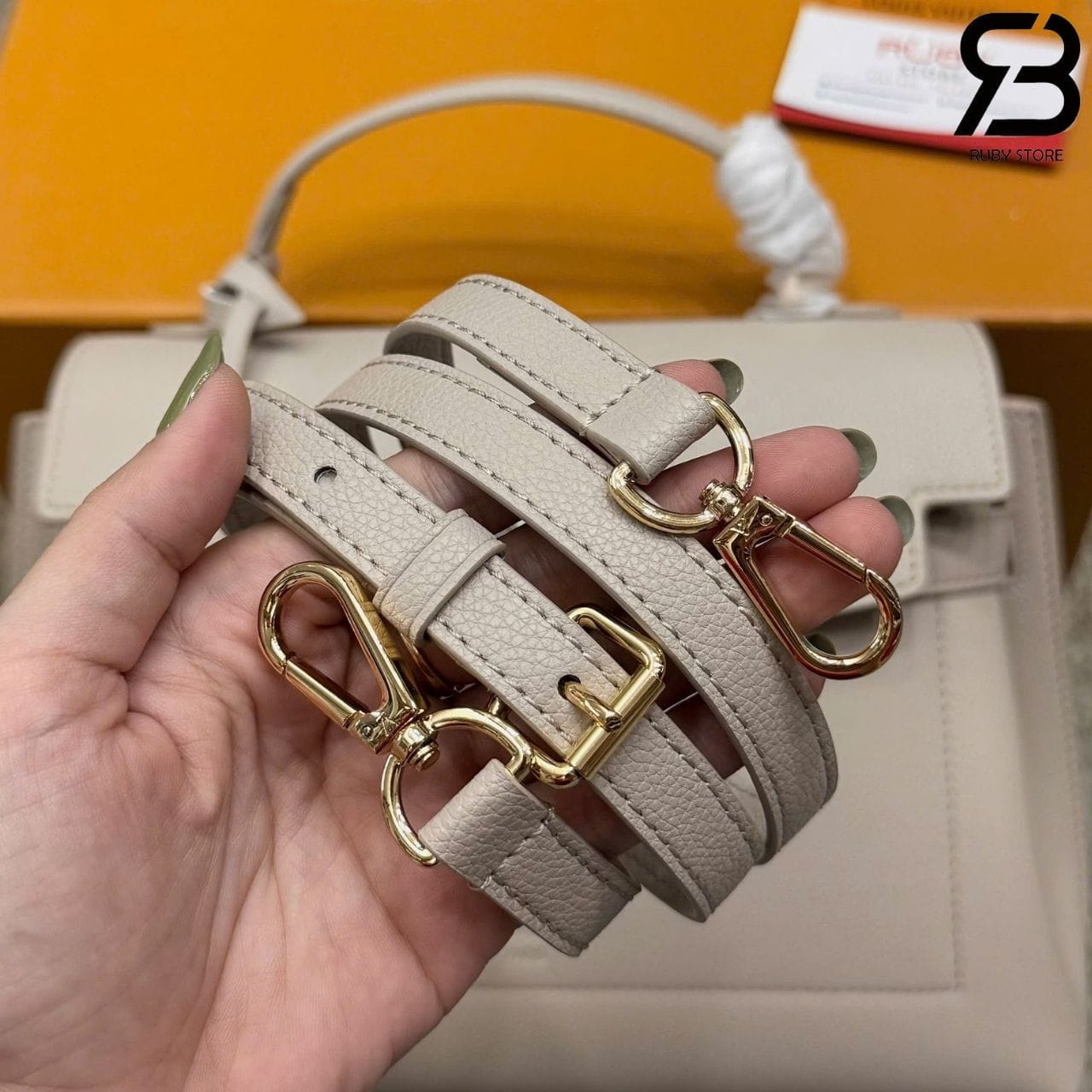 Túi LV Lockme Ever MM Greige Calfskin Leather M56094 Màu Be