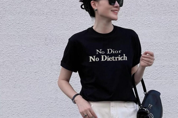 Áo Dior T-Shirt with Embroidery Black and White "No Dior No Dietrich"