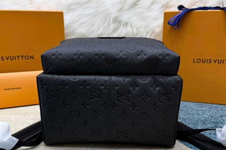 Ba Lô LV Discovery Backpack Black Monogram Shadow đen