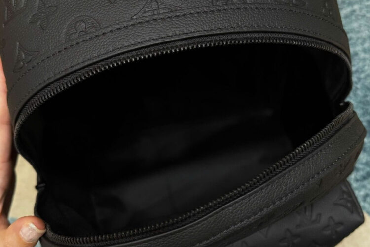 Ba Lô LV Discovery Backpack Black Monogram Shadow đen
