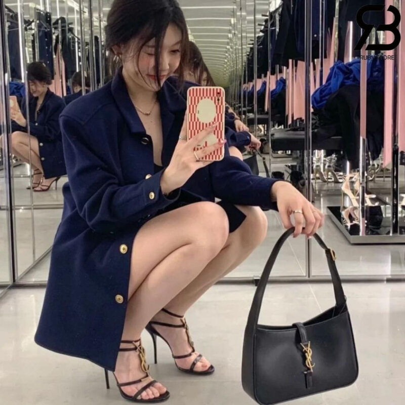 Giày Cao Gót YSL Cassandra Monogram Sandals Đen vàng cổ