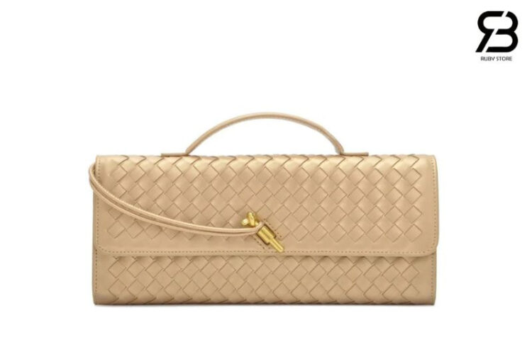 Túi Bottega Veneta Andiamo Clutch Intrecciato Almond 31CM Màu Be