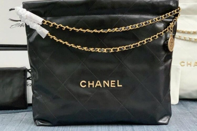 Túi CN 22 Shopping Bag Medium Black Size 39 đen
