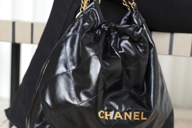Túi CN 22 Shopping Bag Medium Black Size 39 đen