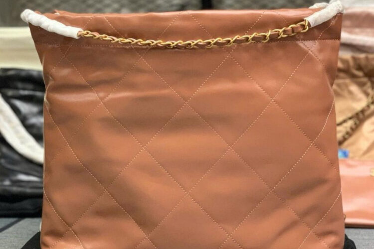 Túi CN 22 Shopping Bag Medium Camel Brown Size 39 Nâu