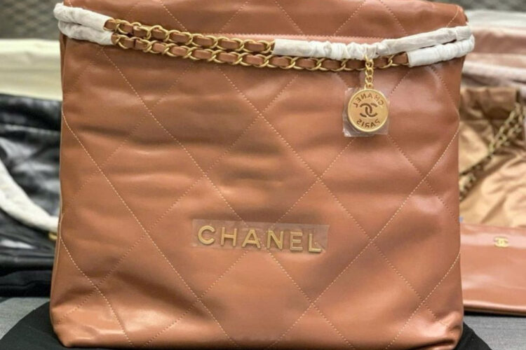 Túi CN 22 Shopping Bag Medium Camel Brown Size 39 Nâu