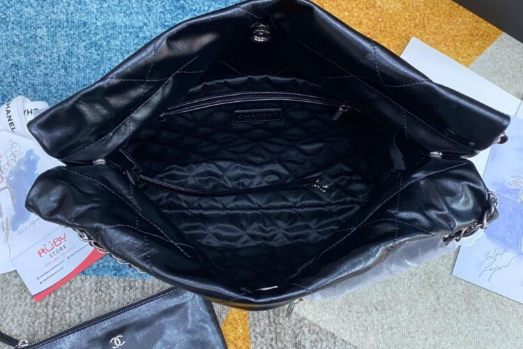 Túi CN 22 Shopping Bag Small Black SHW Size 35 Đen