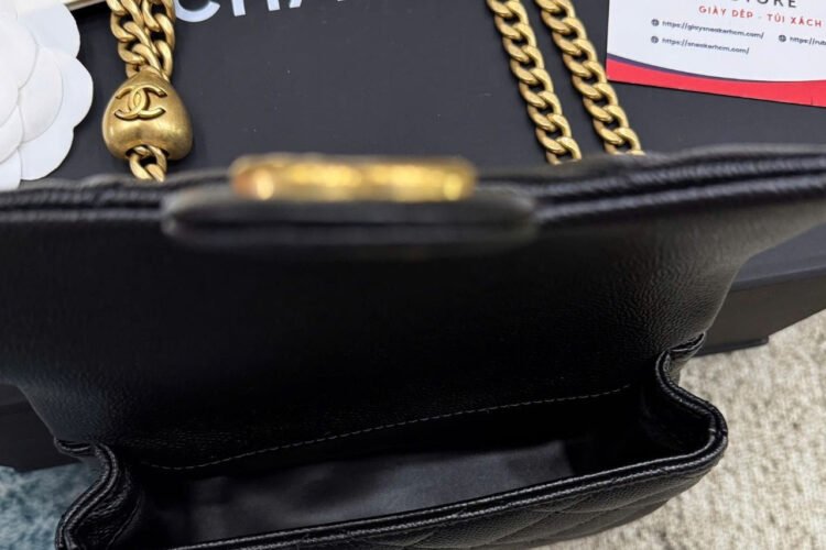 Túi CN 24P Mini Sweetheart Flap Bag Size 19 Black Caviar GHW Best Pháp