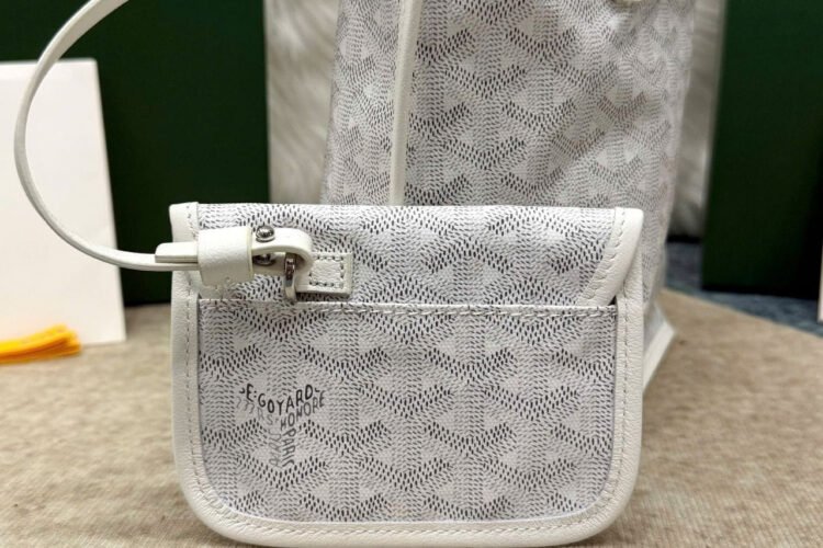 Túi Goyard Anjou Mini Reversible Bag Goyardine and Leather White Silver