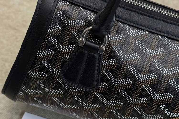 Túi Goyard Bonbonnière Bag Black Goyardine Canvas Màu đen
