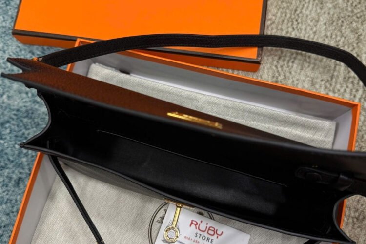 Túi Hermes Kelly Elan Noir Chevre GHW đen Khóa Vàng