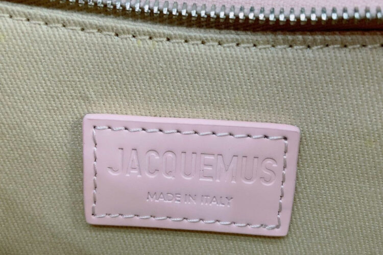 Túi Jacquemus Le Bisou Ceinture Leather Shoulder Bag Màu Hồng 28CM