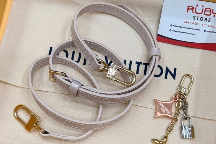Túi LV Nano Speedy Monogram Empreinte Snowy Pearl M27107 Hồng nhạt