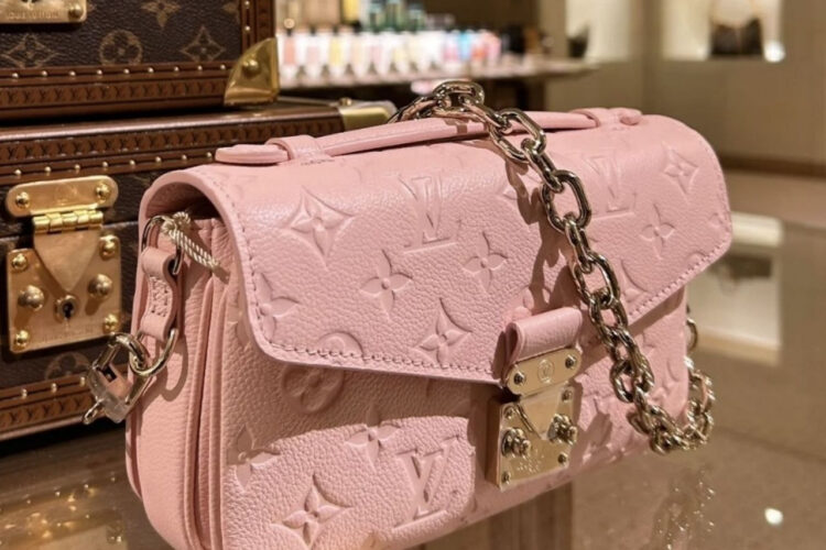Túi LV Pochette Métis East West Monogram Empreinte Pink M47045 Hồng