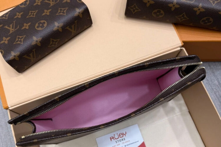 Túi LV Trio Toilet Pouch Monogram Canvas M47195 Màu Nâu