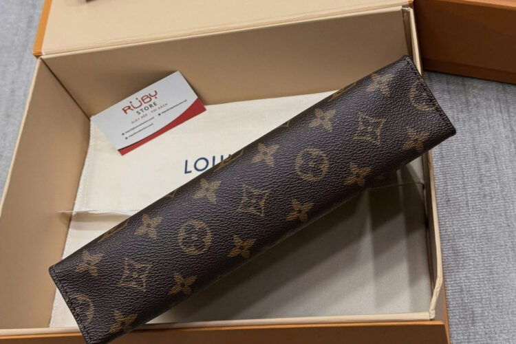 Túi LV Trio Toilet Pouch Monogram Canvas M47195 Màu Nâu