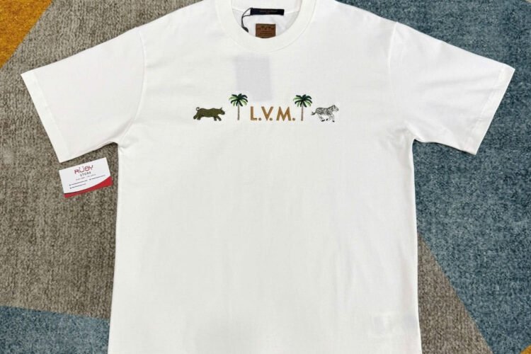 Áo LV x The Darjeeling Limited Embroidered Short Sleeved Crewneck Trắng