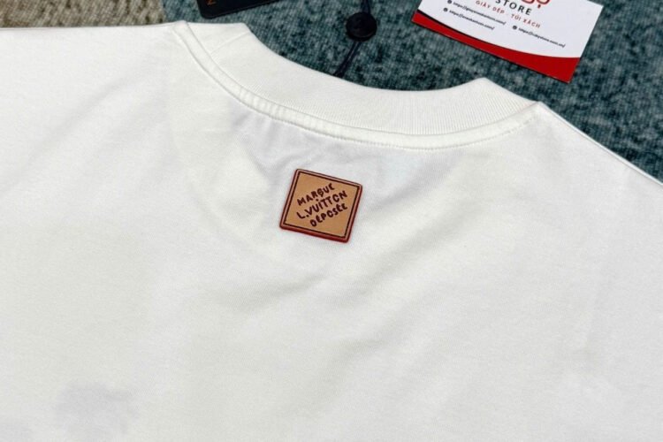Áo LV x The Darjeeling Limited Embroidered Short Sleeved Crewneck Trắng