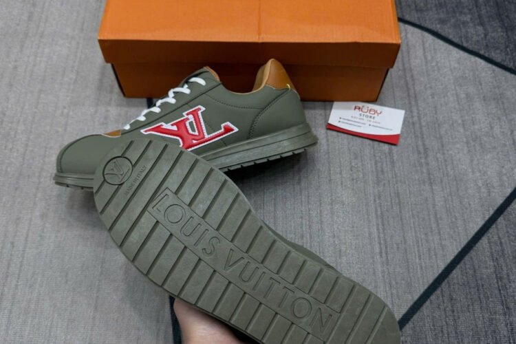 Giày LV Buttersoft Khaki 1AIKHL Màu Xanh Rêu