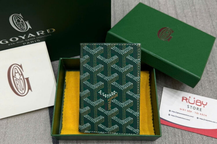 Ví Goyard Saint Pierre Card Holder Green Màu Xanh Lá S11 Best Da Ý