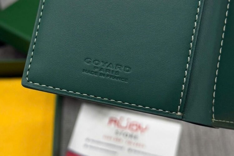 Ví Goyard Saint Pierre Card Holder Green Màu Xanh Lá S11 Best Da Ý