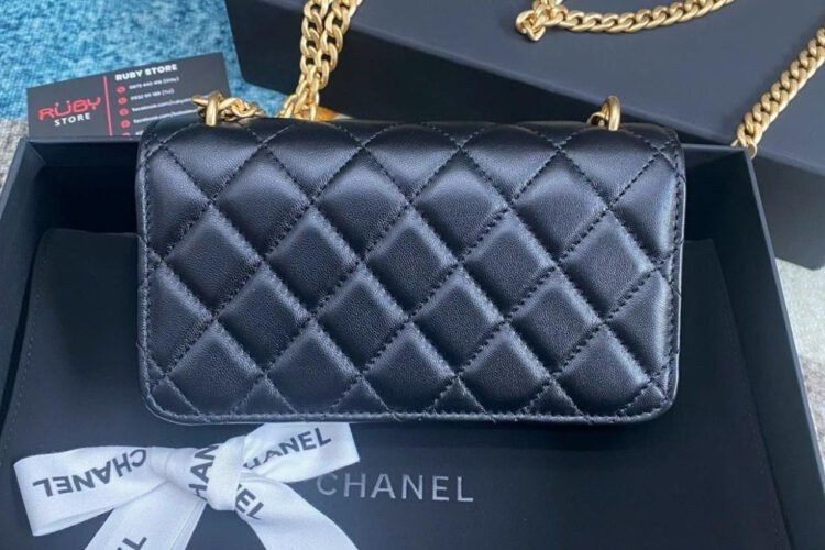 Túi CN Camellia Crush Phone Holder Black Lambskin Đen
