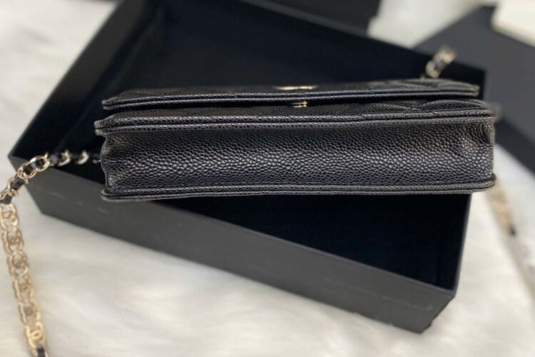 Túi CN Classic Woc Wallet On Chain Black Shoulder Caviar Màu Đen