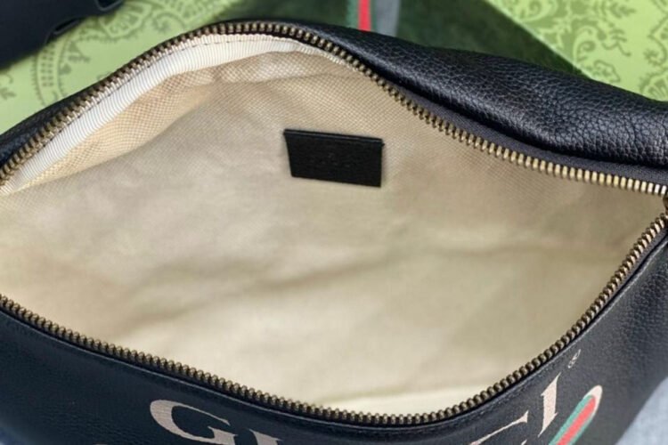 Túi Gucci Coco Capitan Logo Print Belt Bag Black 28CM Đen Logo Ngang Best Deal - Ảnh 4