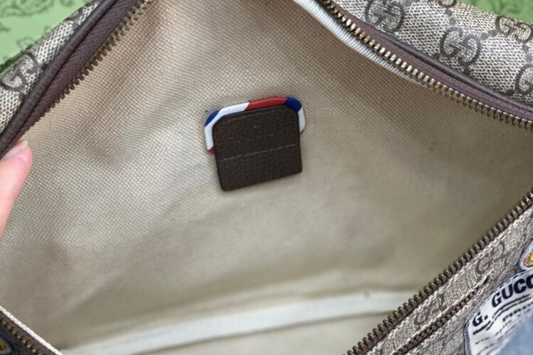 Túi Gucci Courrier Waist Bag GG Supreme Beige Màu Be