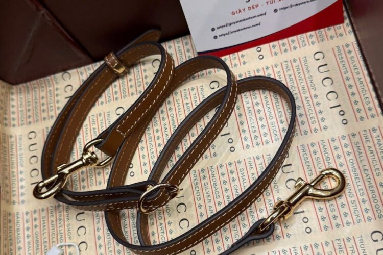 Túi Gucci GG Emblem Mini Bag Nâu 17CM Best Da Ý
