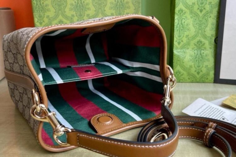 Túi Gucci GG Emblem Small Bucket Bag Nâu 19CM Best Da Ý