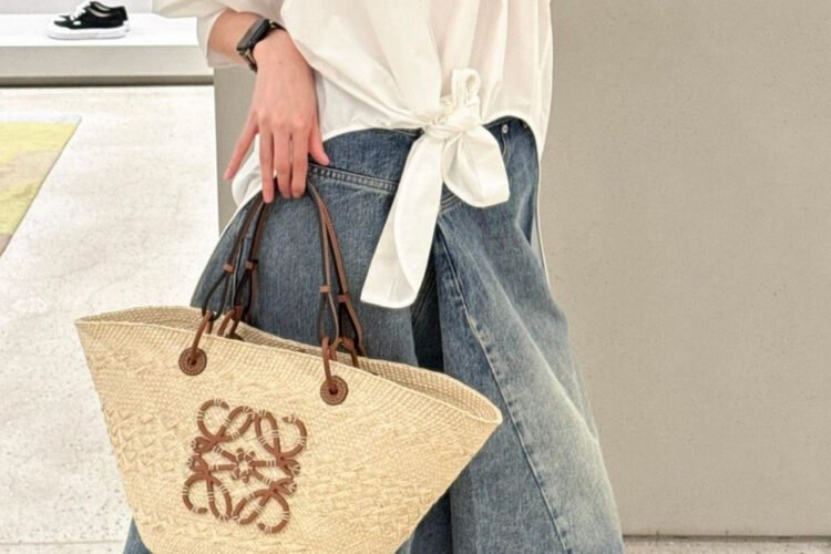 Túi Tote Loewe Anagram Basket Medium Bag Màu Kem Nâu 33CM