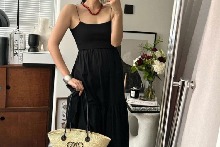Túi Tote Loewe Anagram Basket Small Bag Màu Kem đen 19CM