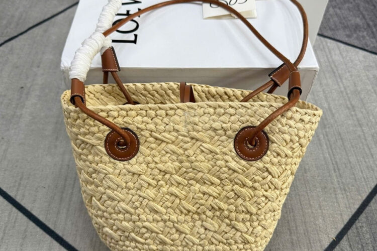 Túi Tote Loewe Anagram Basket Small Bag Màu Kem Nâu 19CM
