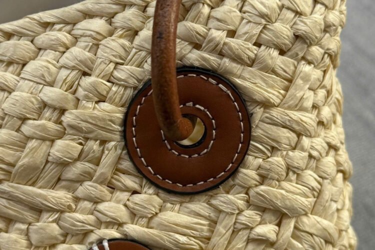 Túi Tote Loewe Anagram Basket Small Bag Màu Kem Nâu 19CM