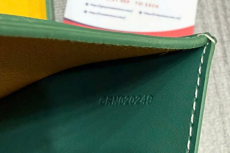 Ví Goyard Saint Pierre Card Holder Green Màu Xanh Lá S11 Best Da Ý