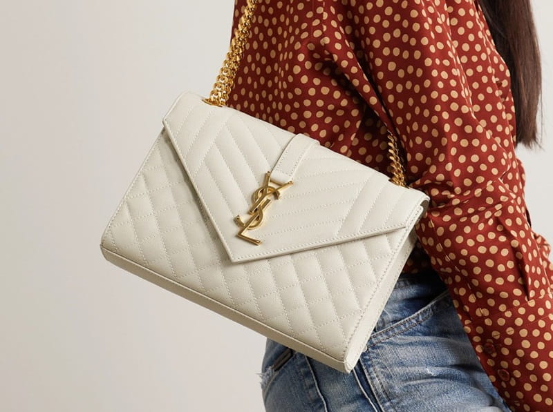 Giá túi YSL Envelope chính hãng
