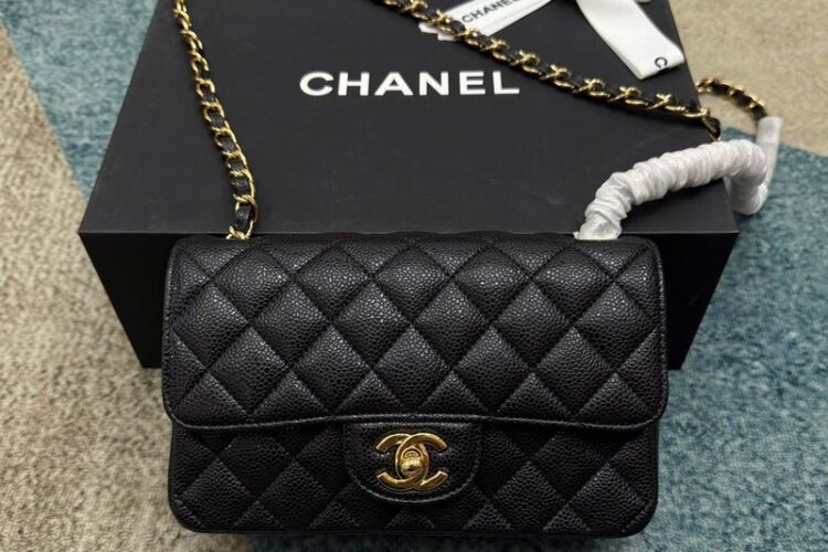 Túi CN Classic Mini 8 Black Caviar GHW 20CM Đen Khóa Vàng Best Deal