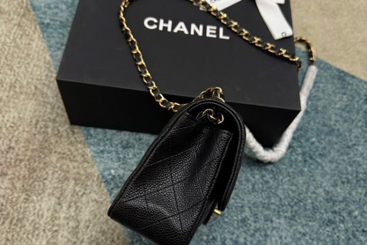 Túi CN Classic Mini 8 Black Caviar GHW 20CM Đen Khóa Vàng Best Deal