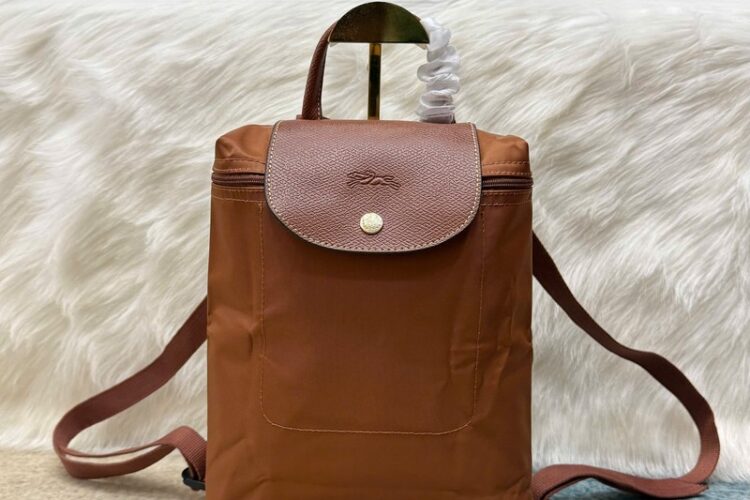 Ba Lô Longchamp Le Pliage Original M Backpack Cognac Nâu góc nghiêng chi tiết