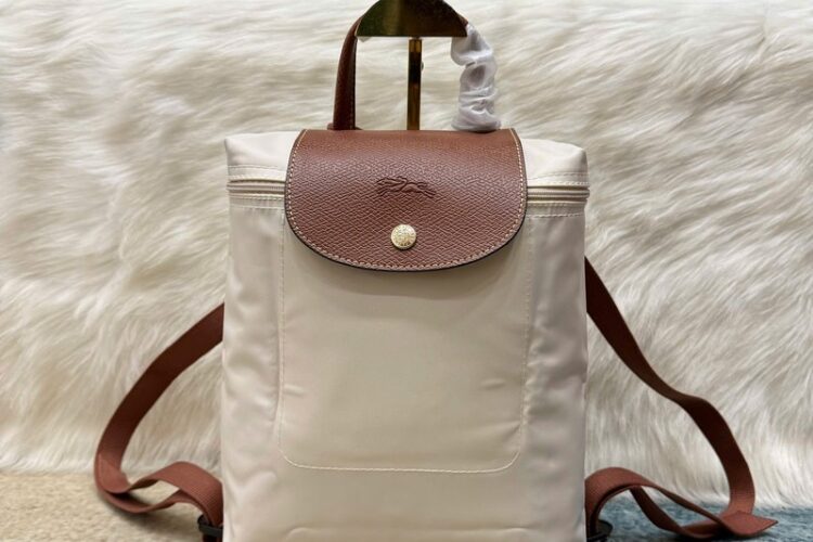 Ba Lô Longchamp Le Pliage Original M Backpack Paper chi tiết góc nghiêng