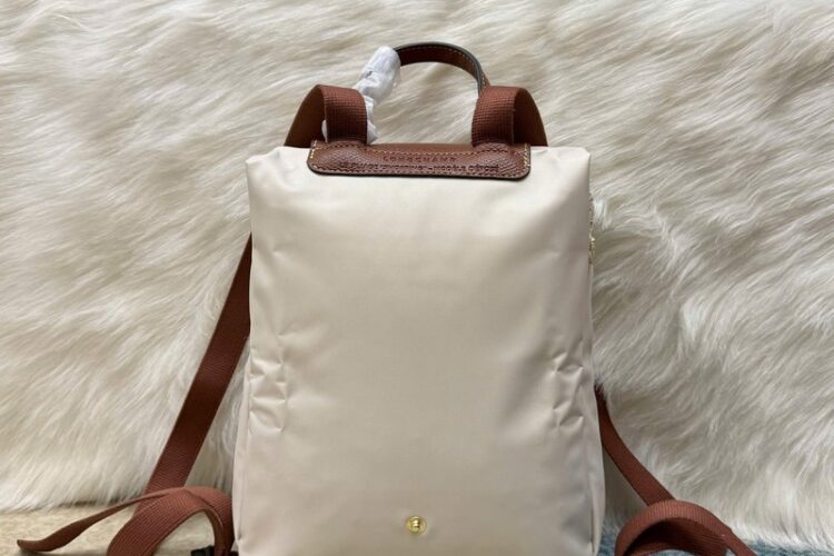 Ba Lô Longchamp Le Pliage Original M Backpack Paper Best Deal với thiết kế hiện đại và tiện lợi.
